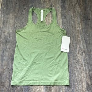 NWT Lululemon Swiftly Tech Razorback (8, green)